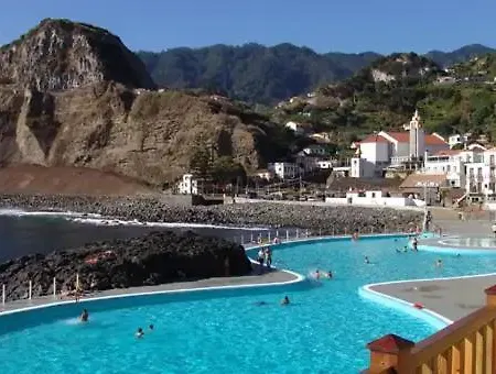 Feriehus Souza - - & Porto Da Cruz