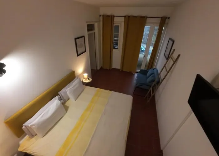 Souza - - & Porto Da Cruz